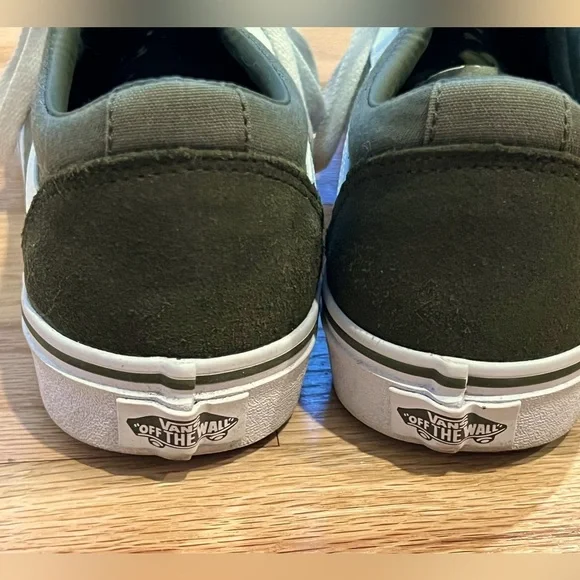 Womens Vans, size 8, color Olive, (Suede/Canvas) - Picture 8 of 12
